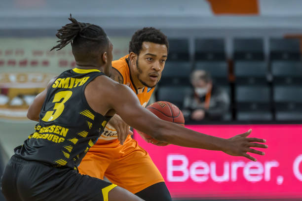 括黎族和苗 括黎族和苗